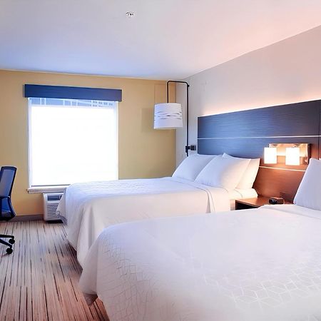 Holiday Inn Express Hotel & Suites Chester By Ihg Buitenkant foto